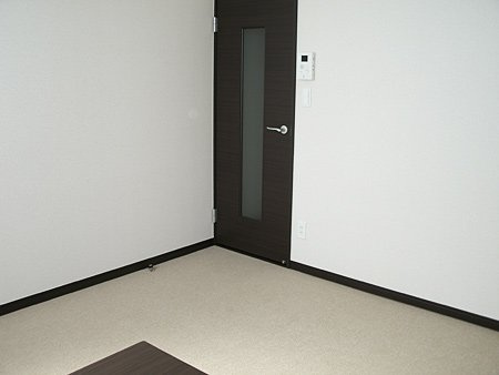 レオネクスト六番館の寝室|設備・仕様は号室により異なる為、現況を優先致します。