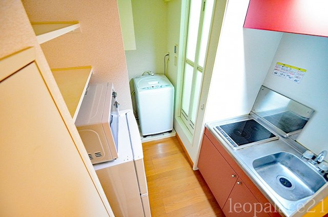 レオパレスシャロームのキッチン|設備・仕様は号室により異なる為、現況を優先致します。
