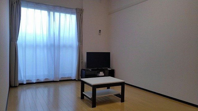 クレイノＭＡＲＵＣＨＡＮＣＨＩの居間・リビング|お部屋により床や設備が異なります。詳しくはお問合せを！
