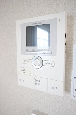 【セキュリティ】 | パナハイツ梅里 | 退去前のため、別部屋のお写真です。