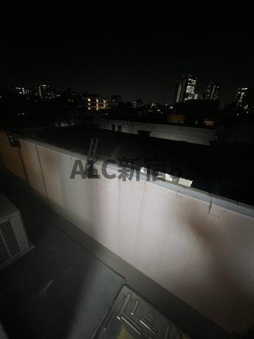 トーシンフェニックス中野新橋パインアイルのバルコニー