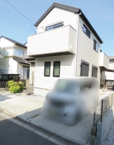 上新井貸家のエントランス
