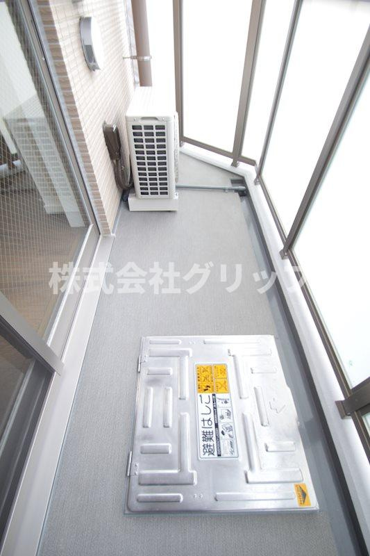 SHOKEN Residence 横浜阪東橋のバルコニー