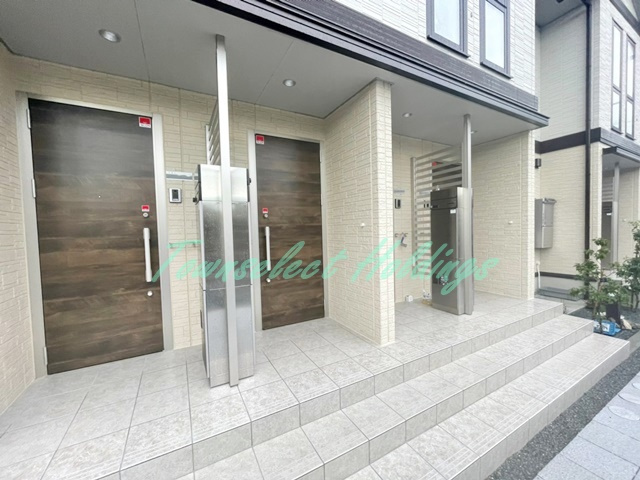 藤沢市辻堂太平台１丁目のアパートのエントランス|毎日通るエントランス♪