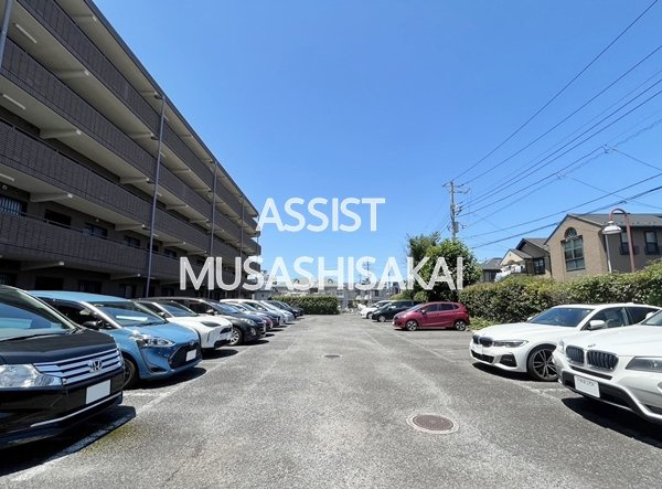 武蔵野パークヒルズの駐車場