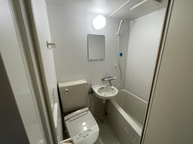 パステル小山の浴室