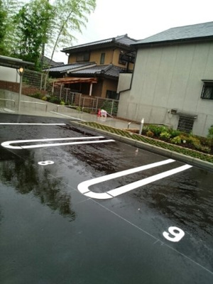 【駐車場】 | 藤阪東レジデンス八弘 | 車をお持ちの方に嬉しい駐車場付きの物件です