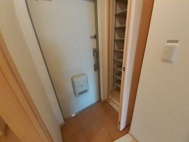 【玄関】 | プログレＮγ | 毎日通る玄関はこちらです