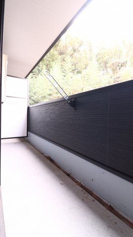 プレジール妙法寺のバルコニー