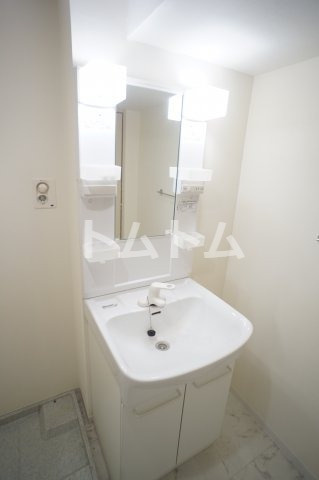 プレアデス津田沼の独立洗面台|※写真は別のお部屋です。