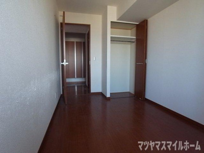 【寝室】 | ソラリス住道