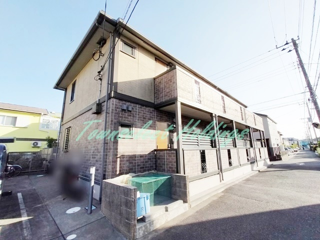 藤沢市辻堂元町４丁目のアパートのエントランス