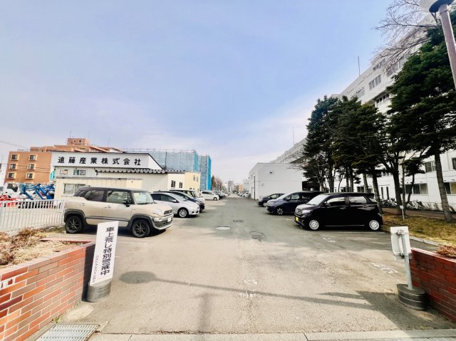 【駐車場】最新の空き状況はお問い合わせください。