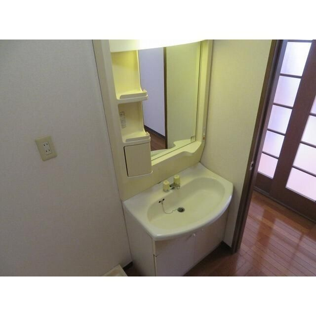 ＲＩＫＩパレスの洗面所