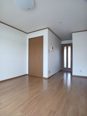 【内装】 | リフティートリウ