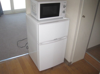 【キッチン】 | レオパレス未来 | ２ドア冷蔵庫・レンジ（一部家電のないお部屋がございます）
