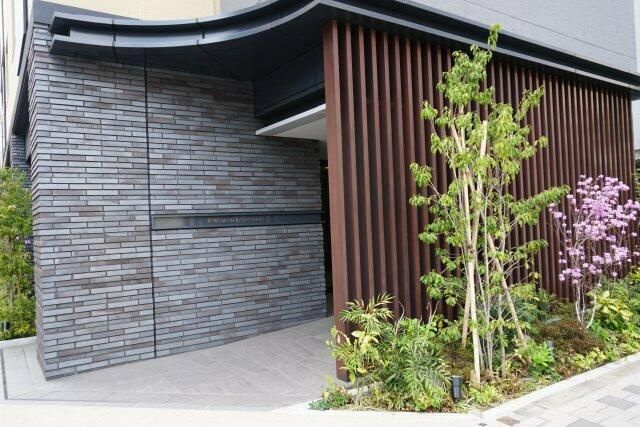 プレミアムレジデンス町屋のエントランス|清潔なエントランスです