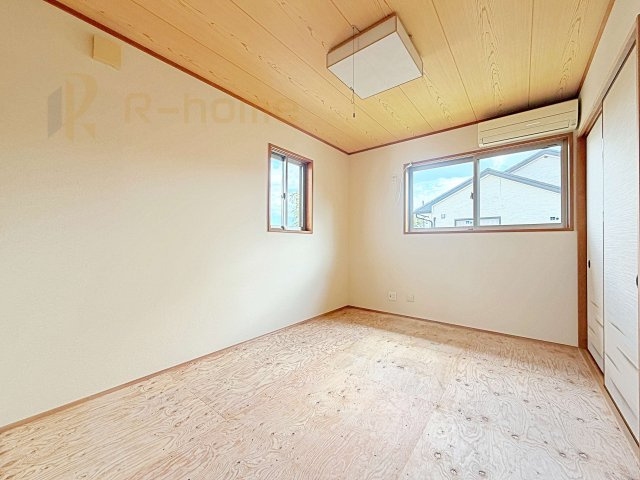 常総市内守谷町きぬの里3丁目　中古戸建ての和室|全居室6帖以上のゆとりある間取りプラン！収納充実でゆとりの居住スペースを確保♪