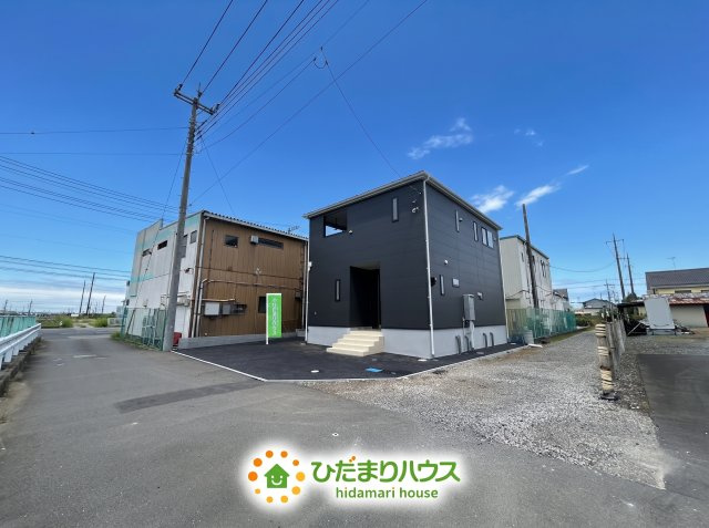 久喜市栗橋東第17　新築一戸建て　クレイドルガーデンの前面道路含む現地写真|車通りが少なく、見通しも良いです♪