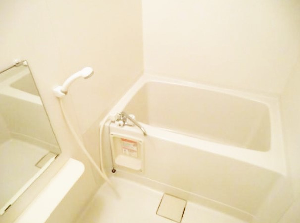 ソレアード土屋の浴室