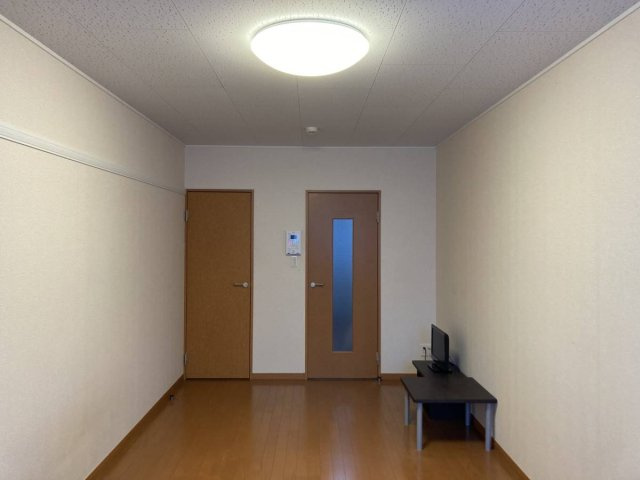 レオパレスメイデンの居間・リビング