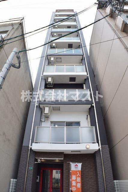 グランエクラ今宮戎の外観