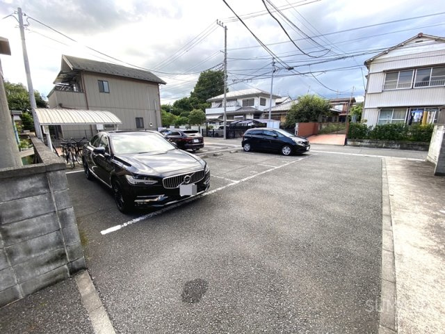 リリ参番館の駐車場|駐車スペース☆彡