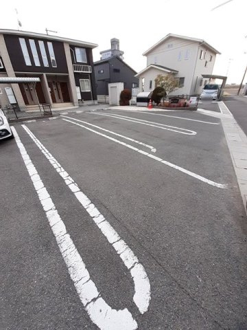 サンリットの駐車場