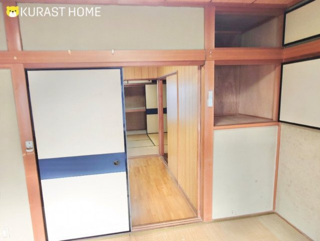 京都市伏見区羽束師鴨川町　中古戸建の和室|2階和室