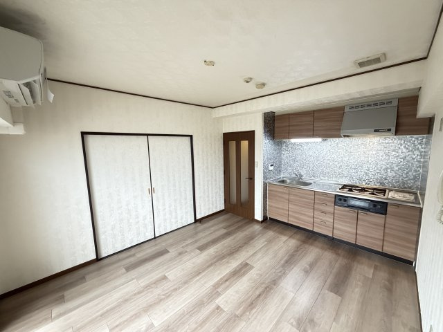 INSURANCE BLDG.XⅠXの内装