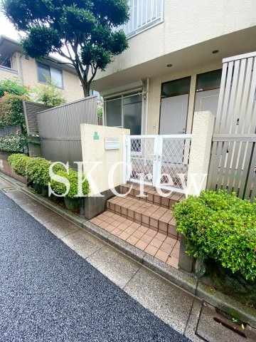ハイム花見月のエントランス