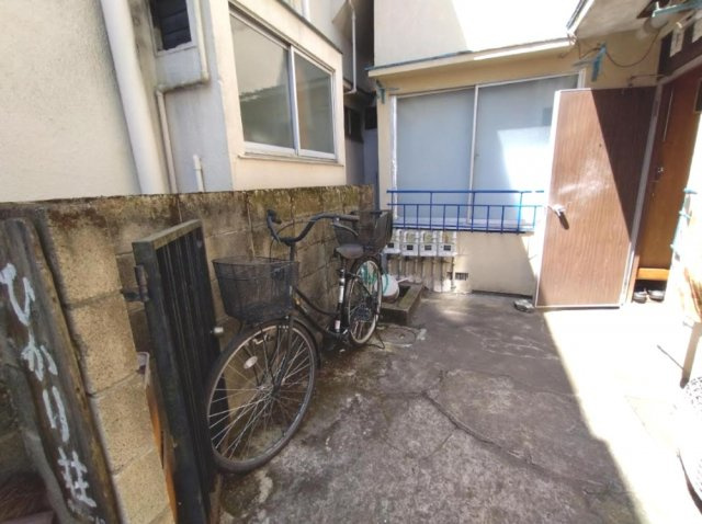 ひかり荘のエントランス