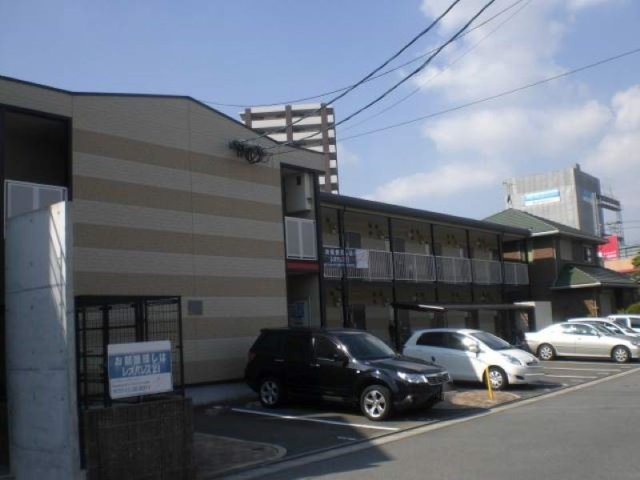 レオパレス花畑の外観