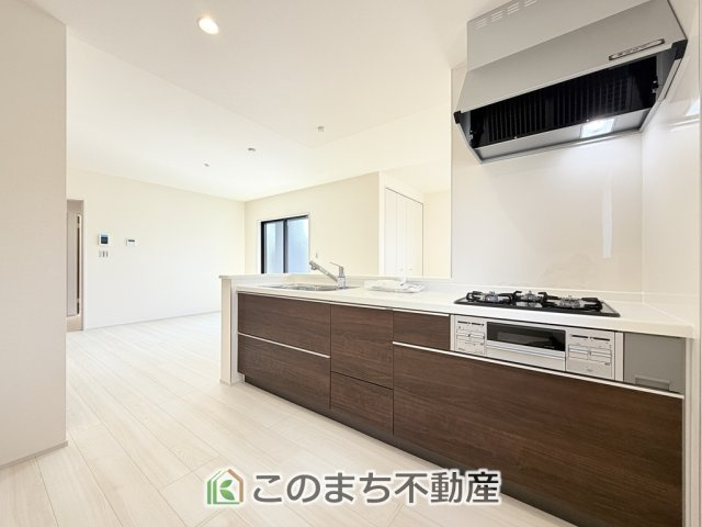 LiveleGarden.S大田原市野崎のキッチン|人気の対面式キッチン☆料理をしながらご家族とコミュニケーションが取れます♪