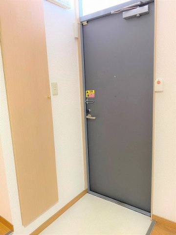レオパレスサンシャインⅡの玄関|設備・仕様は号室により異なる為、現況を優先致します。