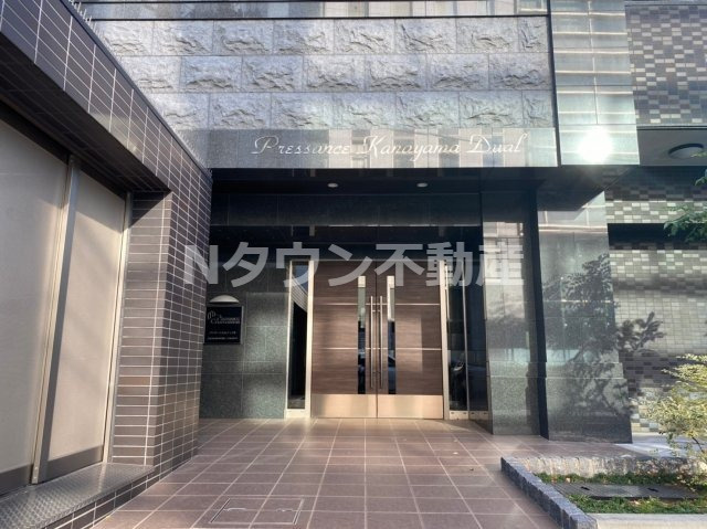 【エントランス】 | プレサンス金山デュアル | 落ち着いたエントランスです
