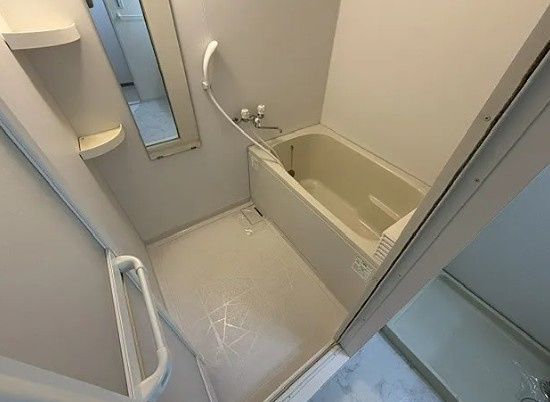 横浜市青葉区たちばな台１丁目の賃貸マンションの浴室