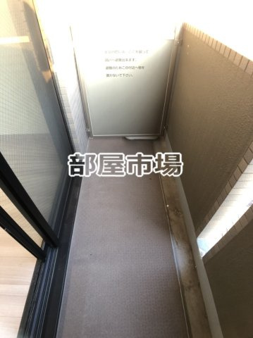 ルーブル大島のバルコニー