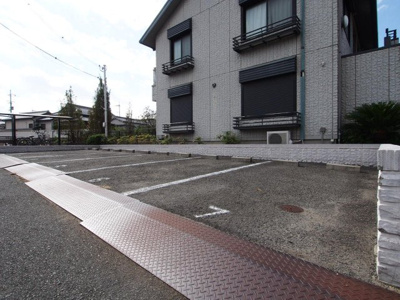 【駐車場】 | ファイネスト