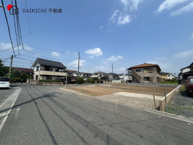 【前面道路含む現地写真】 | 坂戸市芦山町1期　ブルーミングガーデン　新築戸建　全3棟　1号棟