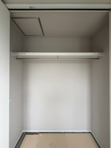 伊丹市広畑3丁目　新築戸建の収納|2026.10.25.現在　室内クロス貼りました。