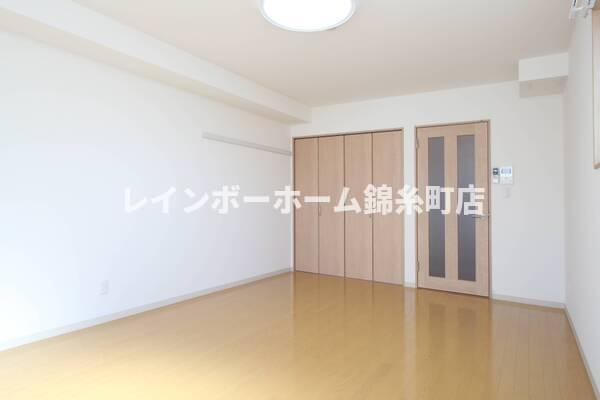 レオ四拾七番館