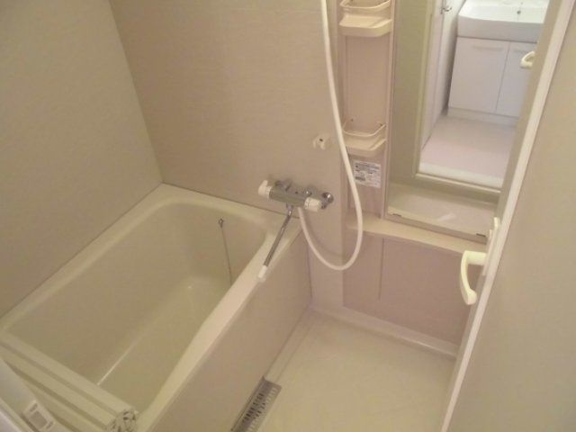 ひびき錦糸町 門田ビルの浴室