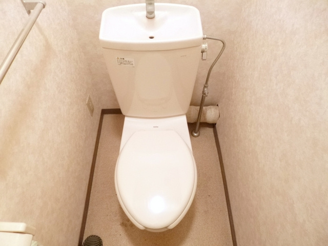 ハイネス14のトイレ|清潔感のあるトイレです