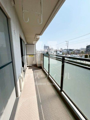 【バルコニー】 | リラ・ガーデン | 別号室参考写真です