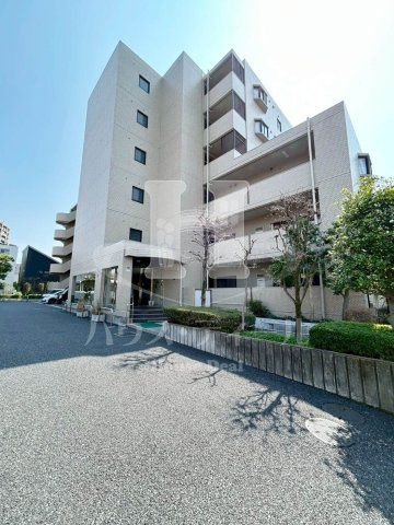 【外観】 | リラ・ガーデン | 外観は落ち着いています