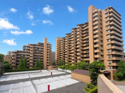 【駐車場】 | 港北ニュータウンイオ7番館 | ◆土・日・祝日は、当社スタッフによる現地案内会を実施しております。もちろん平日のご案内も可能です。お気軽にご相談ください！！
