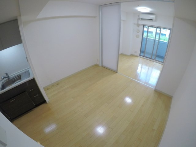 【居間・リビング】 | セノアタワー新大阪