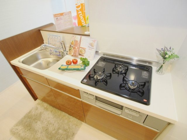 レセンテ安東のキッチン