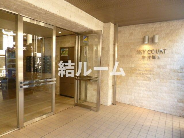 練馬区中村北３丁目の賃貸マンションのエントランス
